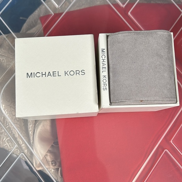 Michael Kors Women's Elena Silver Dial Twist Bracelet Watch MK3607- gently used - Picture 9 of 16